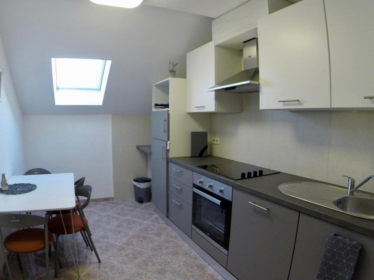Holiday Apartment Lavanda Sumpetar Jesenice  Kültér fotó
